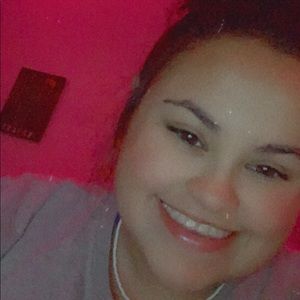 Meet your Posher, Hailey